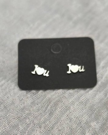 31  σκουλαρικια I LOVE YOU (1)